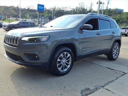 Used 2019 Jeep Cherokee Latitude Plus w/ Comfort/Convenience Group AWD/4WD image 4
