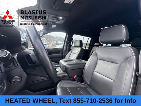 Used 2023 Chevrolet Suburban Premier image 10