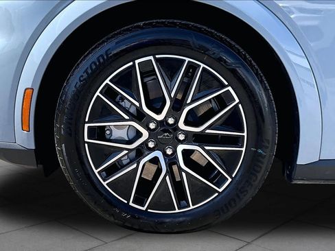 Used 2025 Ford Mustang Mach-E Premium RWD image 10