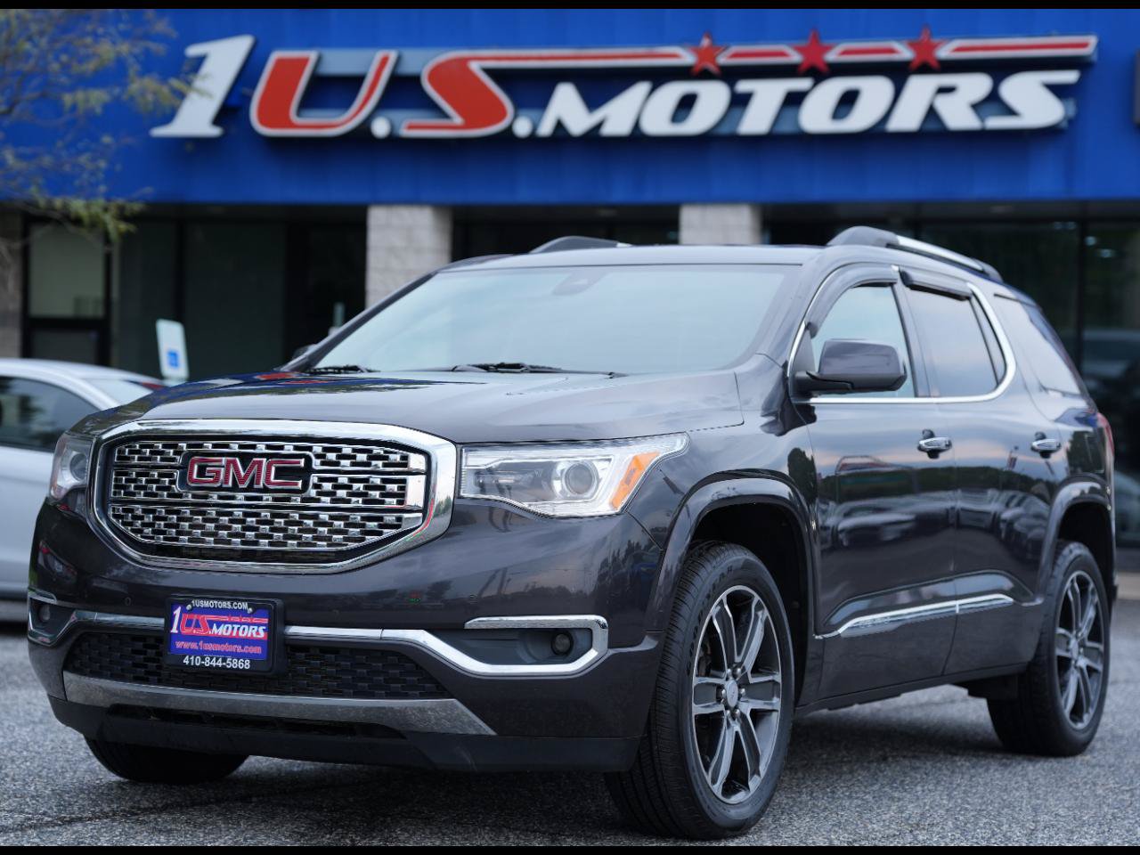 Used 2018 GMC Acadia Denali AWD/4WD image 1