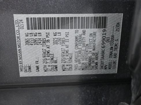 Used 2024 Nissan Rogue S FWD image 23
