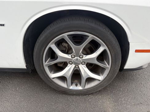 Used 2015 Dodge Challenger R/T Plus image 10