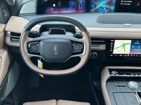 New 2026 Lincoln Navigator Black Label AWD/4WD image 13