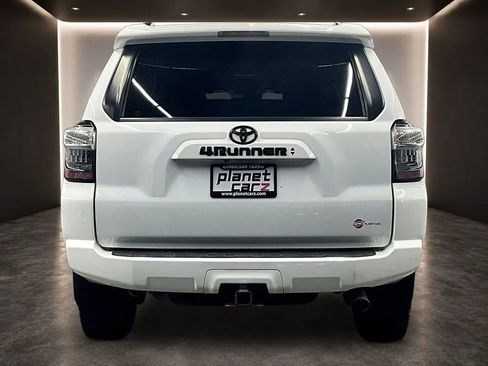 Used 2021 Toyota 4Runner SR5 Premium w/ Moonroof Package RWD image 6