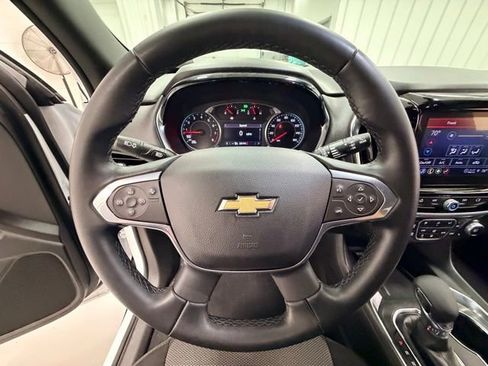 Certified 2024 Chevrolet Traverse LT image 12