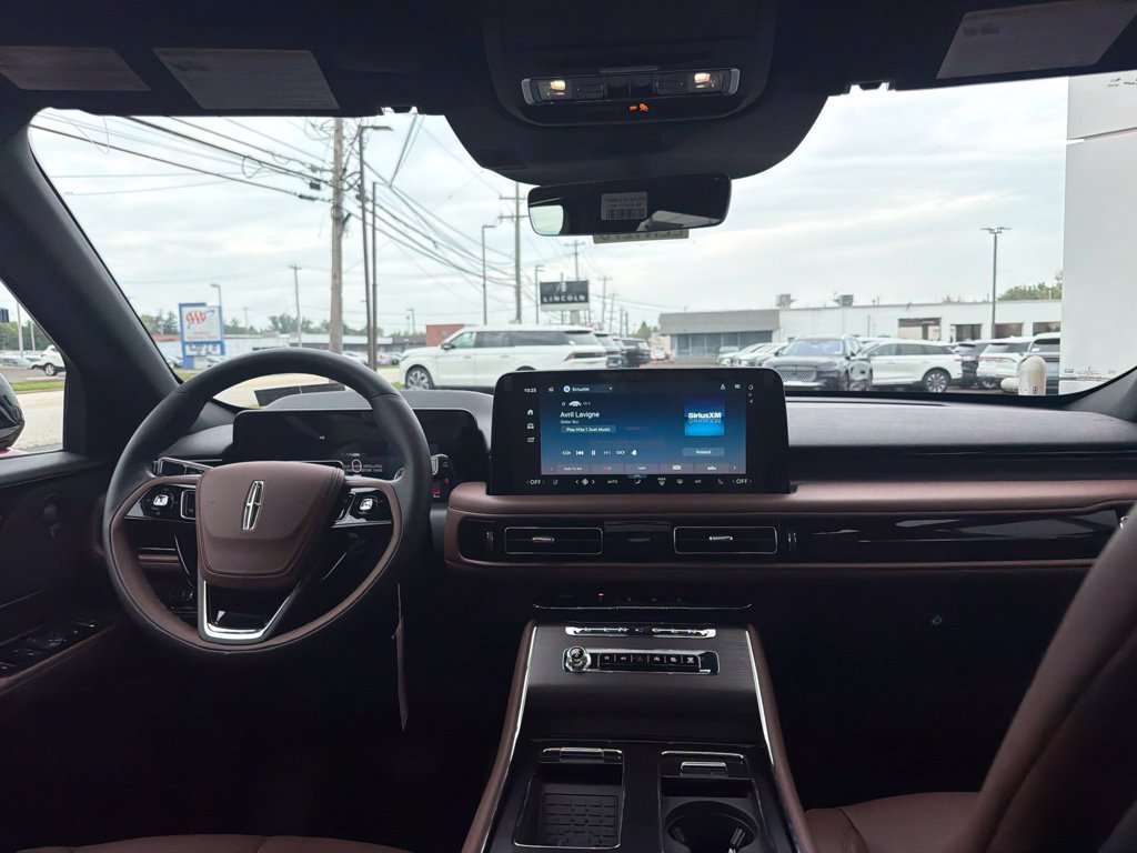 New 2027 Lincoln Aviator Reserve w/ Illumination Package AWD/4WD image 10