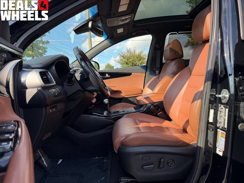 Used 2019 Kia Sorento SX FWD image 11