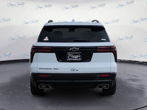 New 2026 Chevrolet Traverse LT w/ Enhanced Driving Package image 4
