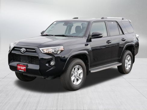 Certified 2023 Toyota 4Runner SR5 Premium w/ Moonroof Package AWD/4WD image 3
