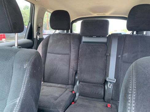 Used 2014 Nissan Pathfinder S image 25