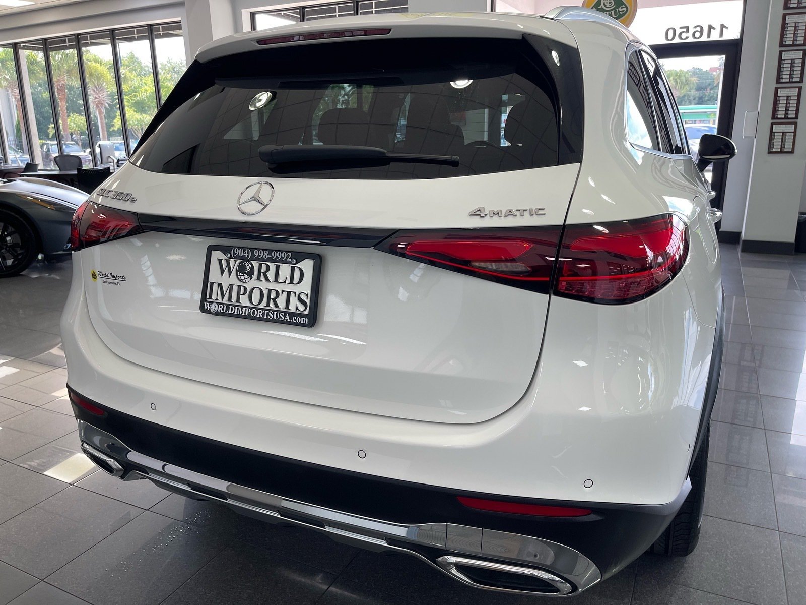 Used 2025 Mercedes-Benz GLC 350e 4MATIC image 18