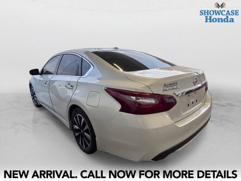 Used 2018 Nissan Altima 2.5 SV w/ 2.5 SV Technology Package FWD image 4