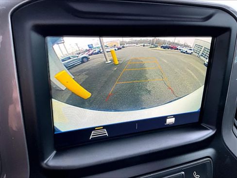 Used 2019 Chevrolet Silverado 1500 Custom Trail Boss w/ Custom Convenience Package image 19