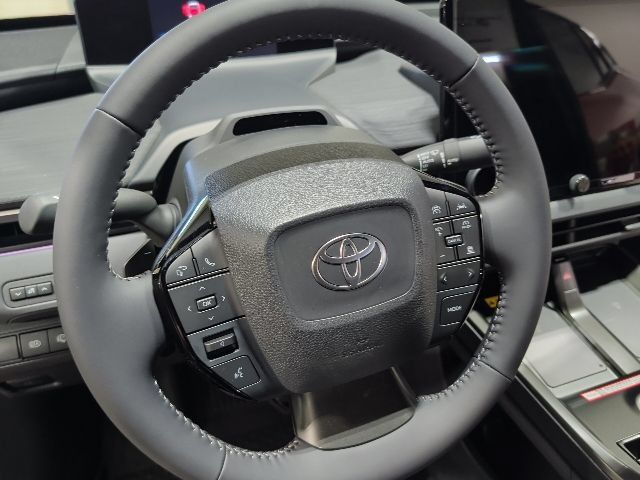 New 2026 Toyota C-HR AWD/4WD image 13