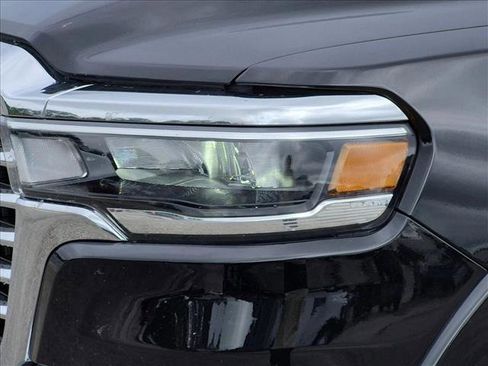 Used 2026 RAM 1500 Laramie AWD/4WD image 2