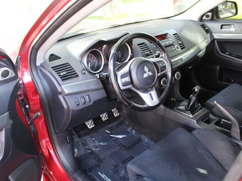 Used 2008 Mitsubishi Lancer Evolution GSR image 7