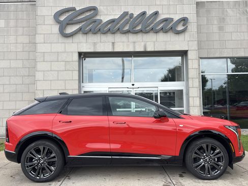 New 2025 Cadillac Optiq Sport 2 w/ LPO, Floor Liner Package image 3