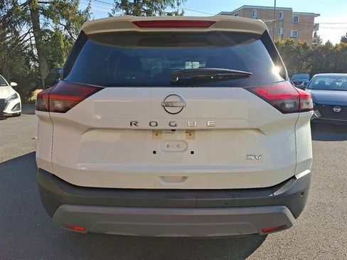 Certified 2023 Nissan Rogue SV image 5