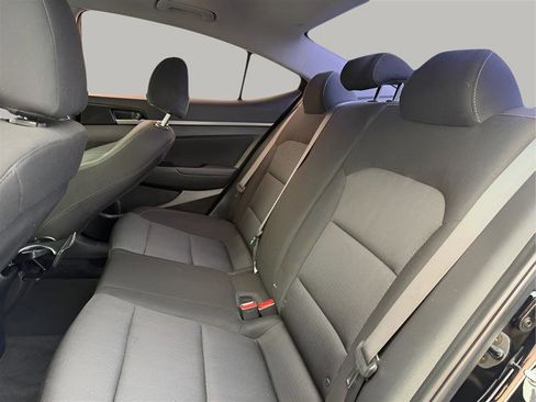 Used 2017 Hyundai Elantra Value Edition image 19