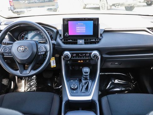Certified 2023 Toyota RAV4 LE AWD/4WD image 12
