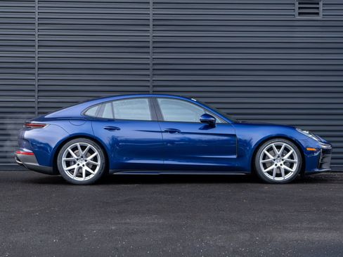 New 2026 Porsche Panamera 4 AWD/4WD image 9