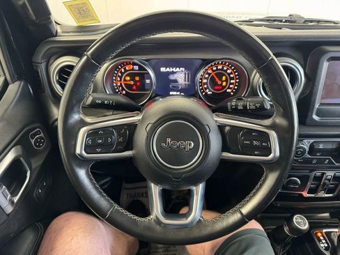 Used 2019 Jeep Wrangler Unlimited Sahara w/ Safety Group AWD/4WD image 31