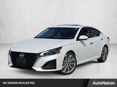 Used 2023 Nissan Altima 2.5 SL