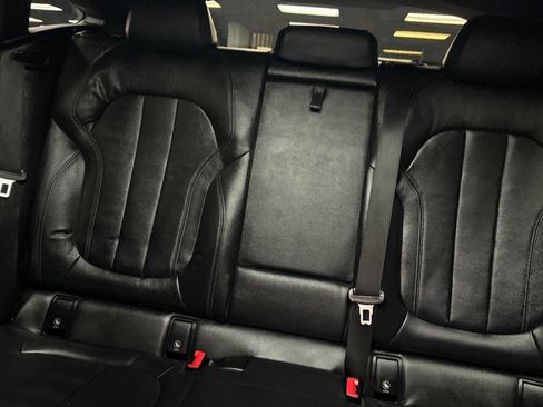 Used 2020 BMW X6 M50i image 34