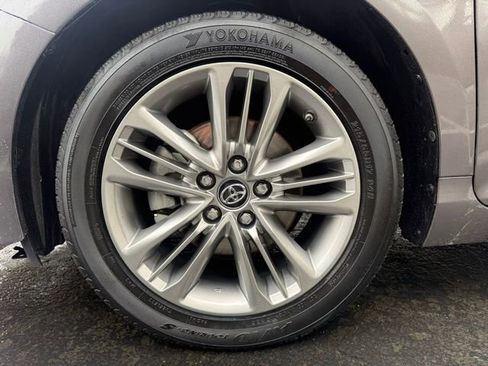 Used 2017 Toyota Camry SE image 29