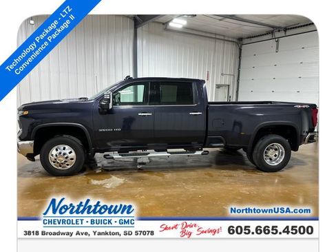 Used 2024 Chevrolet Silverado 3500 LTZ w/ LTZ Convenience Package AWD/4WD image 2