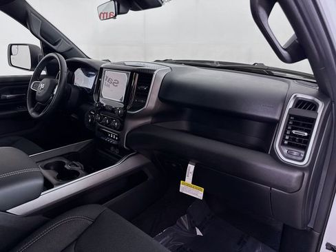 New 2026 RAM 1500 Express AWD/4WD image 26