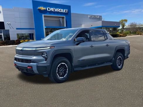 Used 2026 Chevrolet Silverado EV Trail Boss AWD/4WD image 34