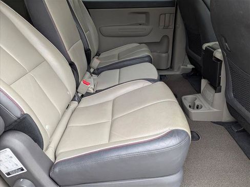 Used 2016 Kia Sedona LX w/ LX Essentials Premium Package FWD image 19