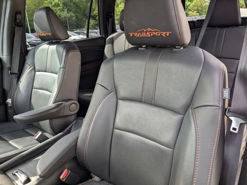 Certified 2022 Honda Pilot TrailSport image 31