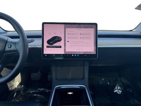 Used 2023 Tesla Model 3 Standard Range RWD image 11
