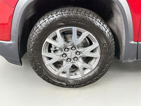 Used 2021 GMC Acadia SLT w/ Technology Package AWD/4WD image 35