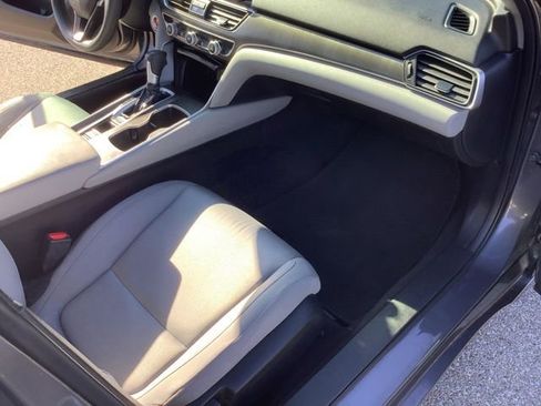 Used 2018 Honda Accord LX image 21
