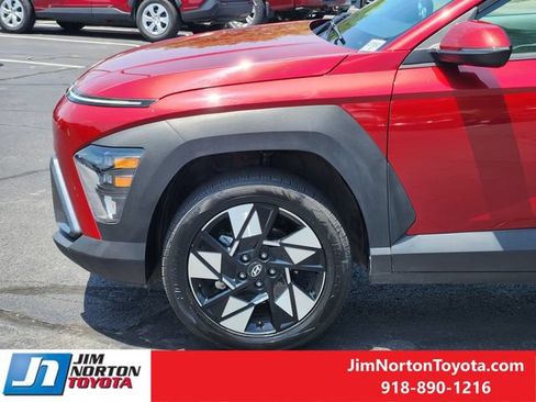 Used 2025 Hyundai Kona SEL AWD/4WD image 8