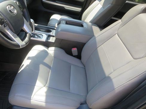 Used 2014 Toyota Tundra Limited AWD/4WD image 24