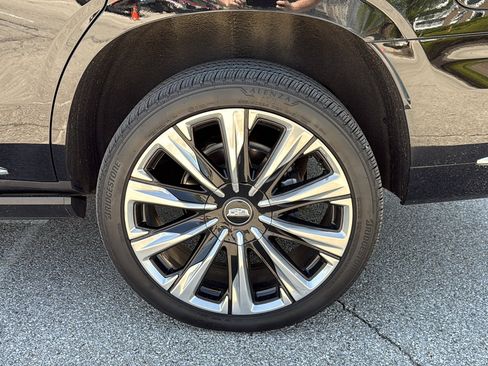 Certified 2026 Cadillac Escalade Luxury w/ Touring Package AWD/4WD image 32