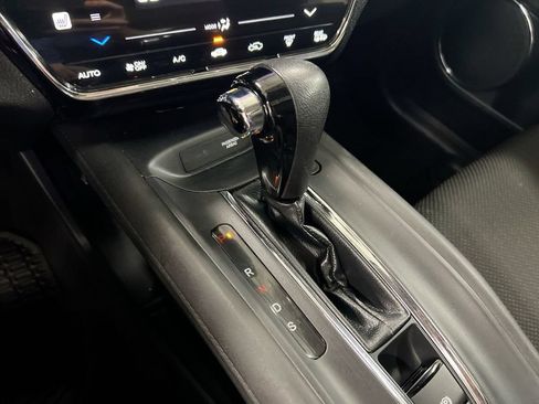 Used 2016 Honda HR-V EX image 17