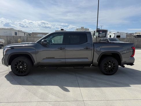 Used 2024 Toyota Tundra Limited AWD/4WD image 6