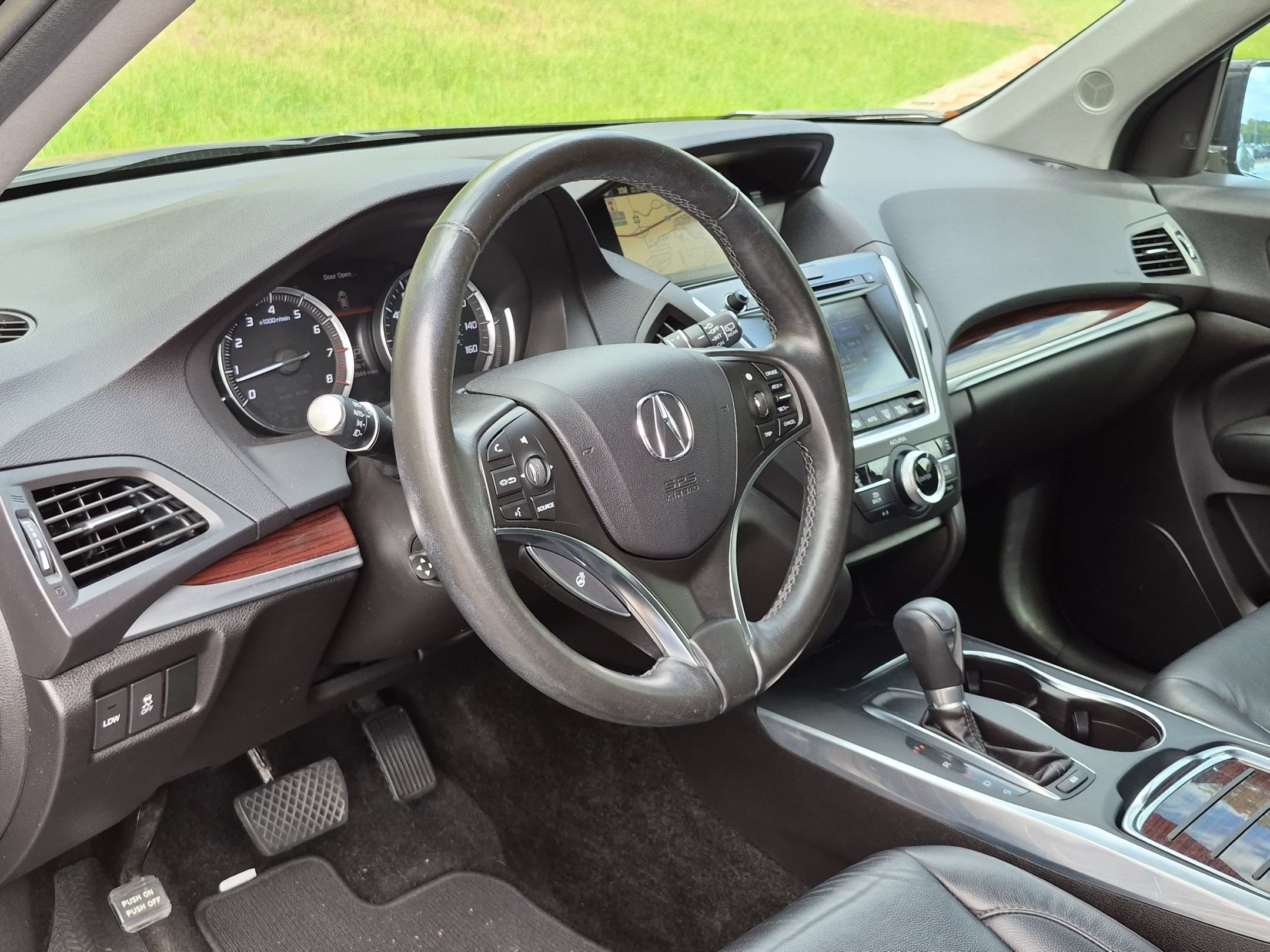 Used 2015 Acura MDX w/ Technology Package AWD/4WD image 4