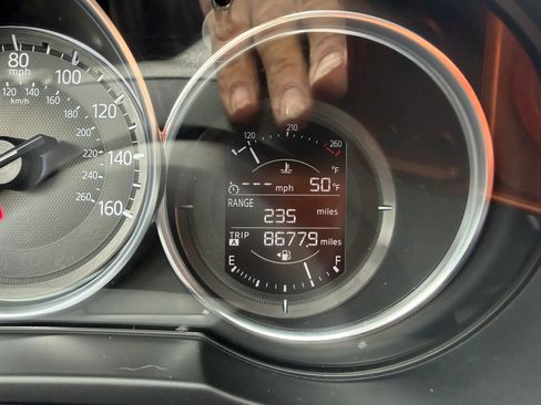 Used 2017 MAZDA CX-5 Touring w/ Preferred Equipment Package AWD/4WD image 11