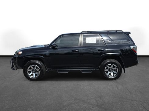 Used 2019 Toyota 4Runner TRD Off-Road Premium AWD/4WD image 10