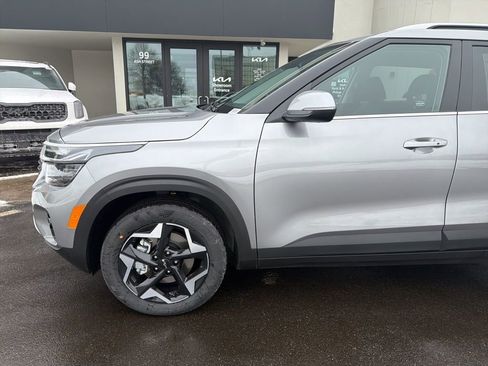New 2026 Kia Seltos EX AWD/4WD image 11