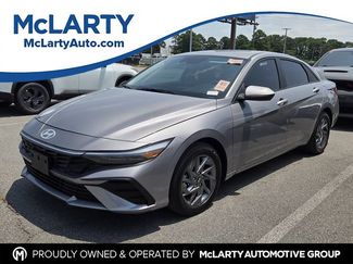 Used 2024 Hyundai Elantra Blue FWD 360° Tour