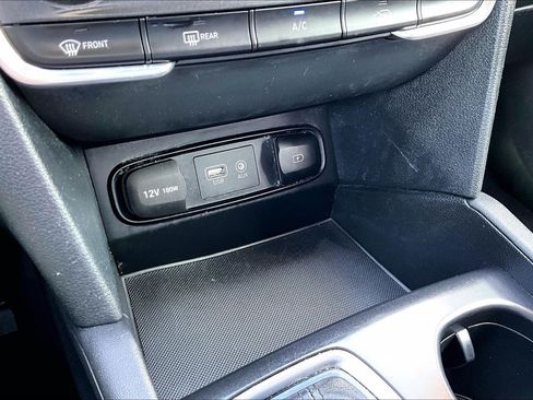 Used 2019 Hyundai Santa Fe SE FWD image 25