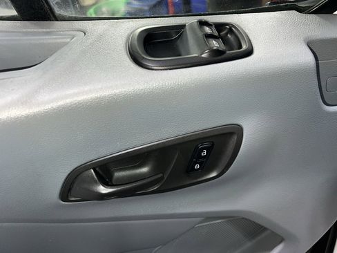Used 2019 Ford Transit 350 XLT image 15