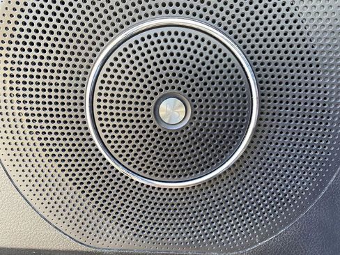 Used 2019 Ford Expedition Limited image 7